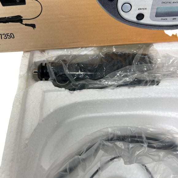 New Vintage‎ Fisher PCD-7350 Portable CD Compact Disc Player Slim Profile - Picture 11 of 14